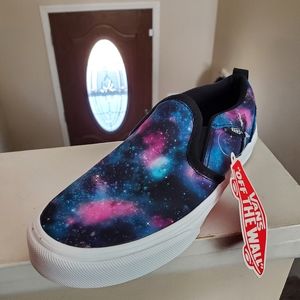 Brand New Boys Size 3y Shoe